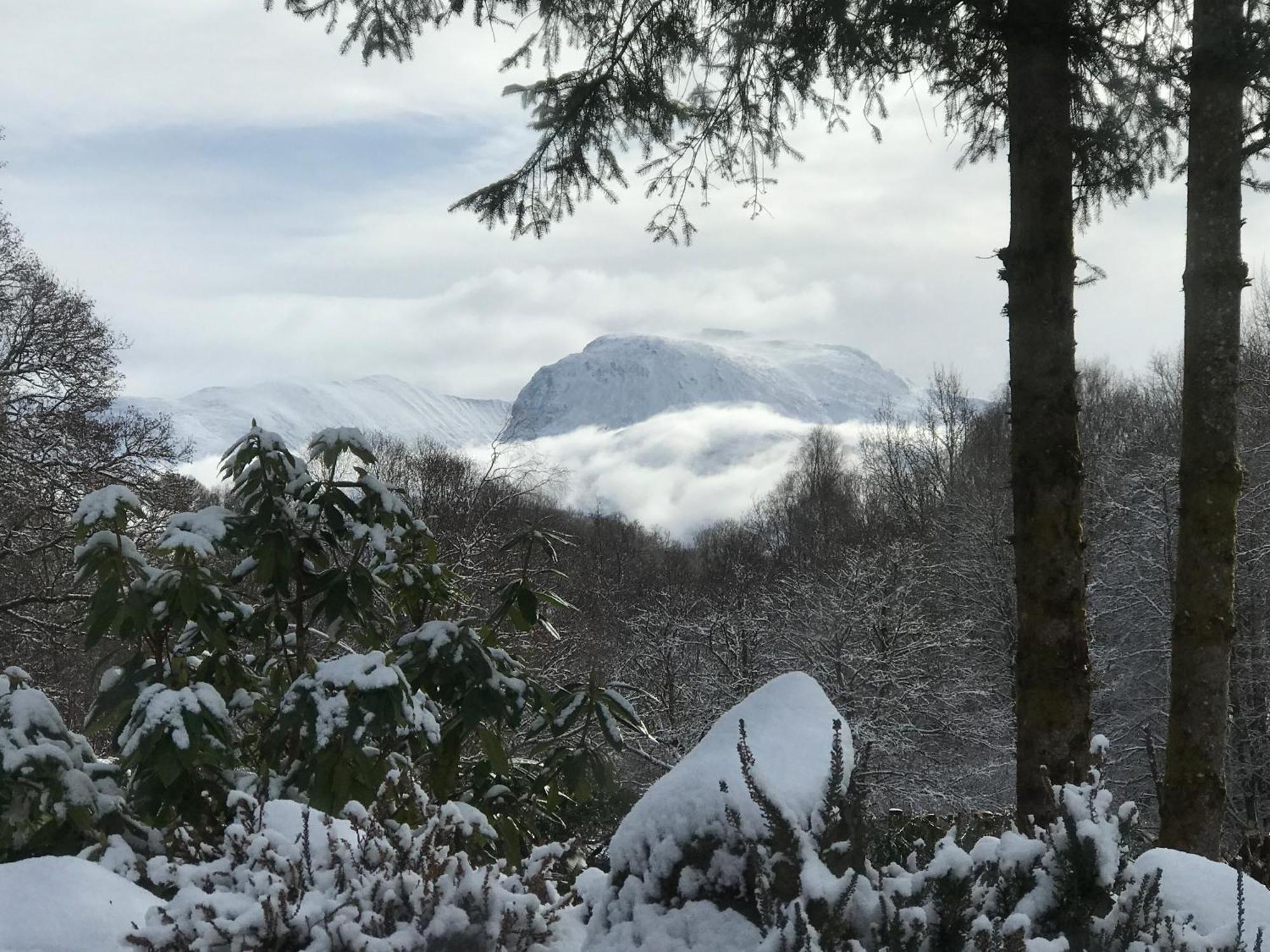 Tom Beag - Ben Nevis View Rooms Fort William Ngoại thất bức ảnh